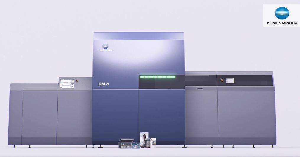 »AccurioJet KM-1«: neue UV-Inkjet-Bogendruckmaschine für das B2+-Format (Bild: Konica Minolta)