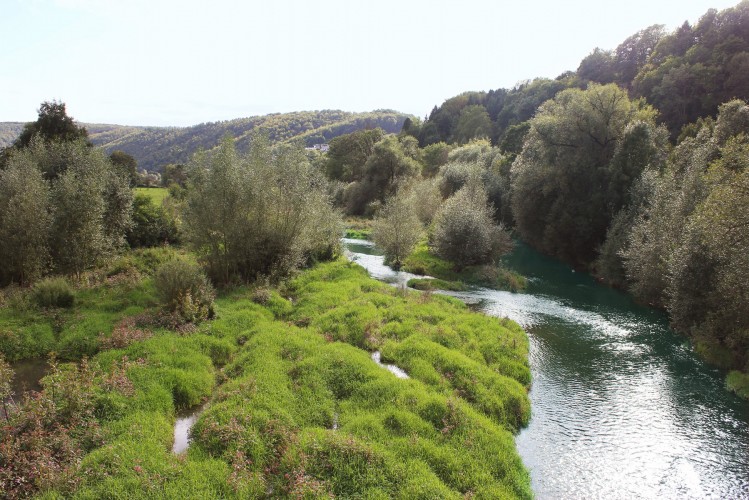 Kyocera bringt mit der Deutschen Umwelthilfe einen Fluss-Wanderführer heraus (Bild: Kyocera)