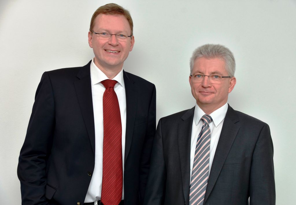 Dr. Michael Berger (li.) und Max Ertl bleiben auch nach der Übernahme durch Ricoh Geschäftsführer von Docuware (Bild: Docuware)