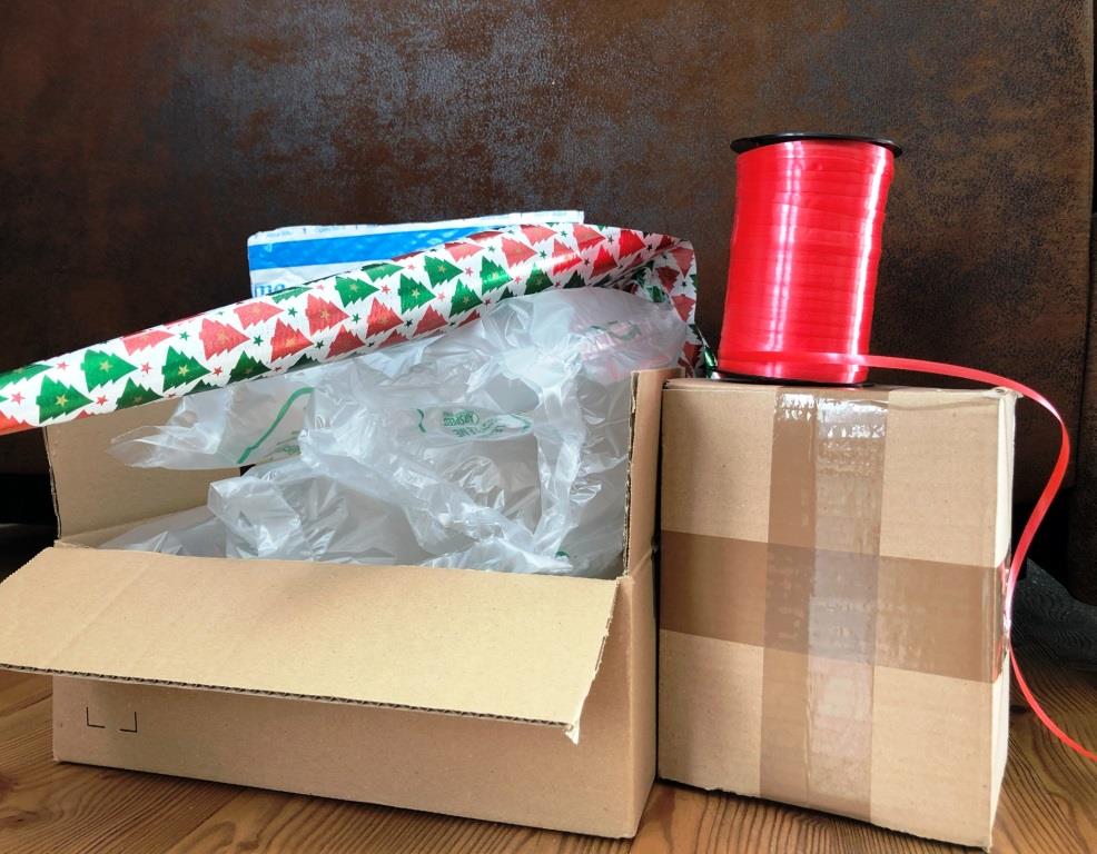 Die Corona-Pandemie begünstigt den Online-Handel mit Weihnachtsgeschenken (Bild: A.Stadler)