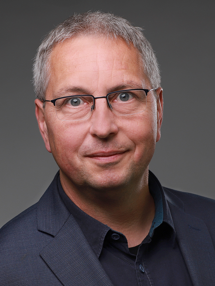 Ralf Schmitz, Vertriebsverantwortlicher von ecoDMS, leistet im Arbeitsalltag häufig GoBD-Aufklärungsarbeit (Bild: ecoDMS)