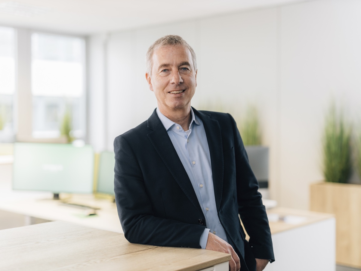 Oliver Kreth, Kyocera