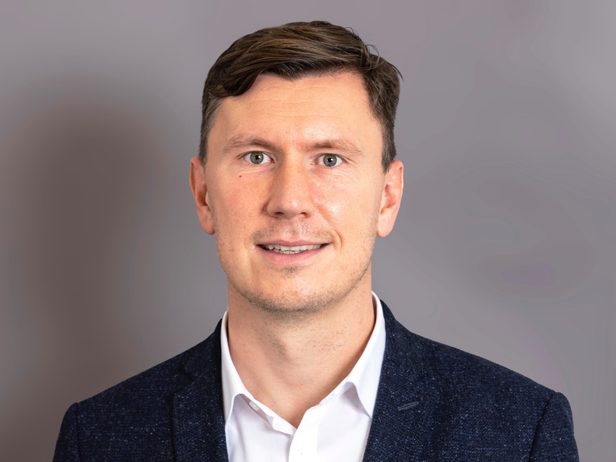 Prof. Dr. Nils Urbach